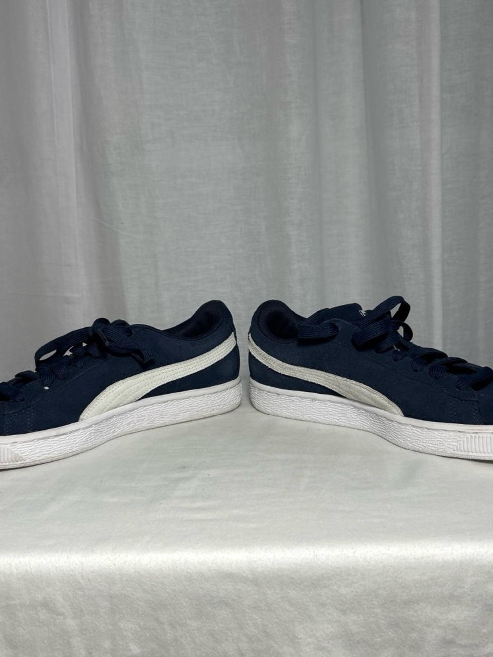 Women’s | Puma | Navy Suede | Sneakers | White design and logo | Size 7.5 - Picture 8 of 8
